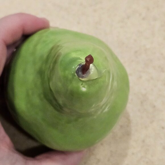 VINTAGE HANDPAINTED CERAMIC GREEN PEAR MAJOLICA DECOR DISPLAY FRUIT VIETRI ITALY - Picture 5 of 7